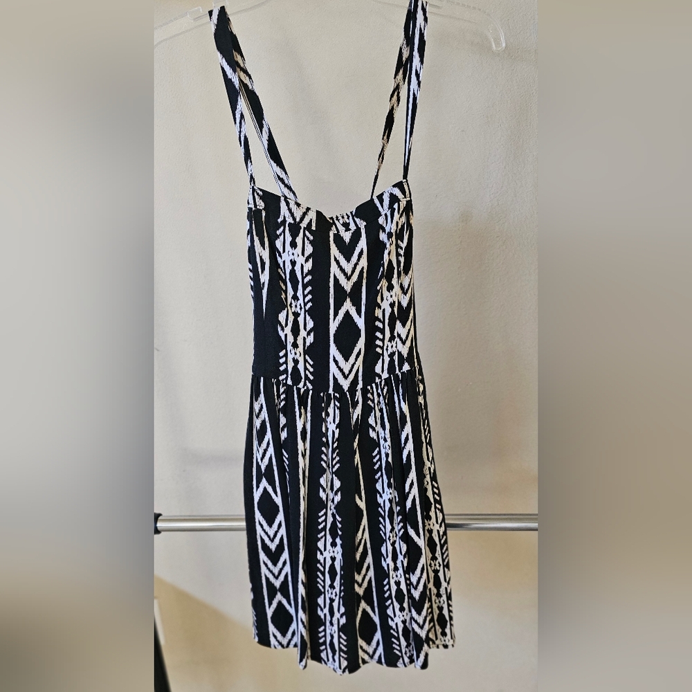 Small Abercrombie and Fitch Aztec dress